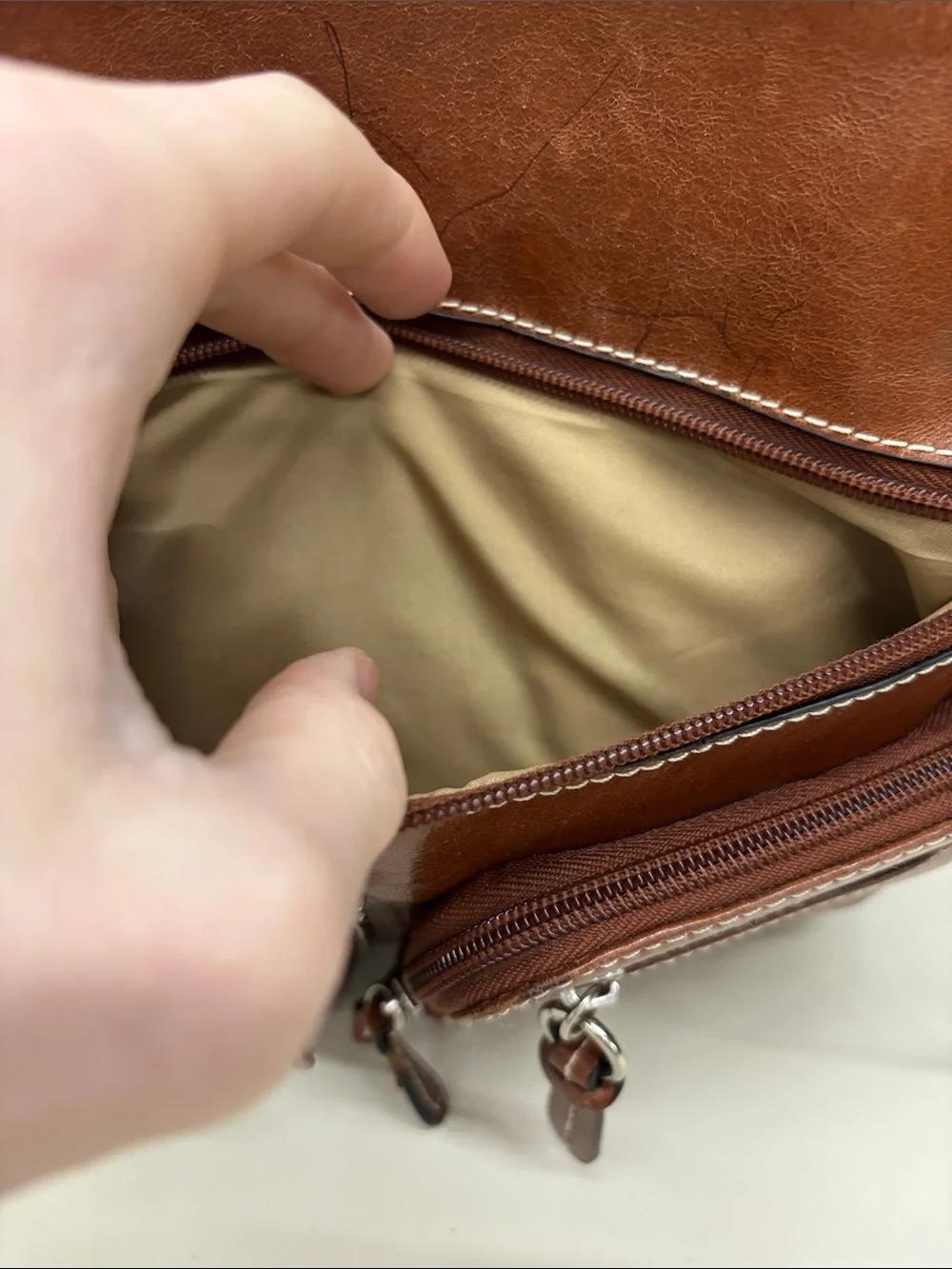 Giani Bernini compact leather